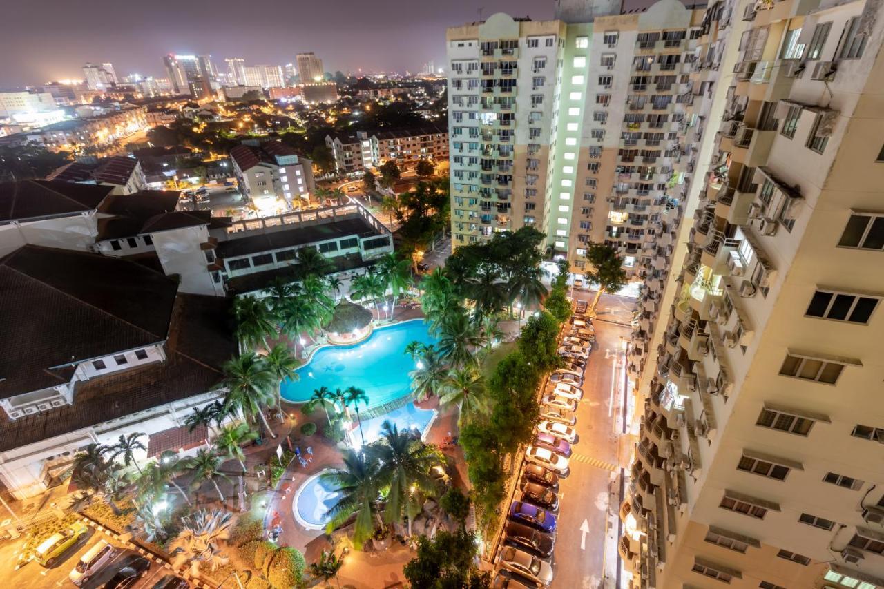 Condo At Melaka Raya By Idealhub Exterior photo